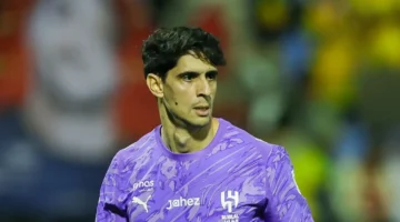 مشاركة ياسين بونو.. تطورات حاسمة في تشكيل الهلال لمواجهة الاتفاق بالدوري السعودي